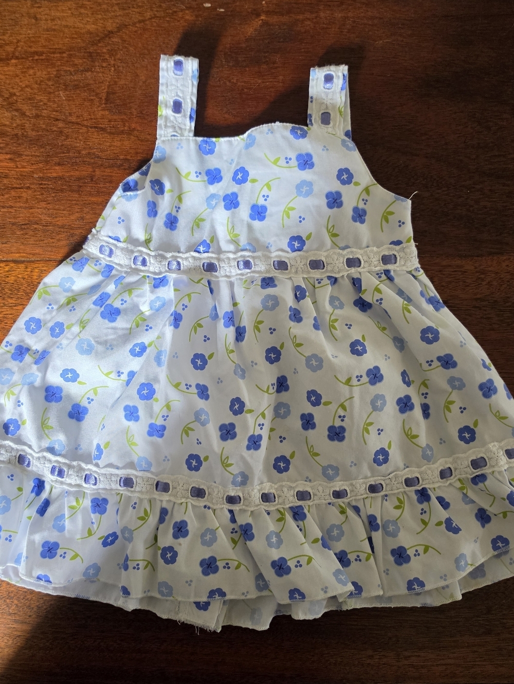 Snugabye Vintage White with Blue Flowers Baby Dress Size 3-6 Months